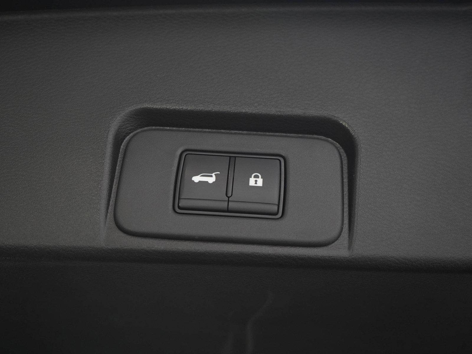 Used 2024 Nissan Rogue SV AWD/4WD image 11