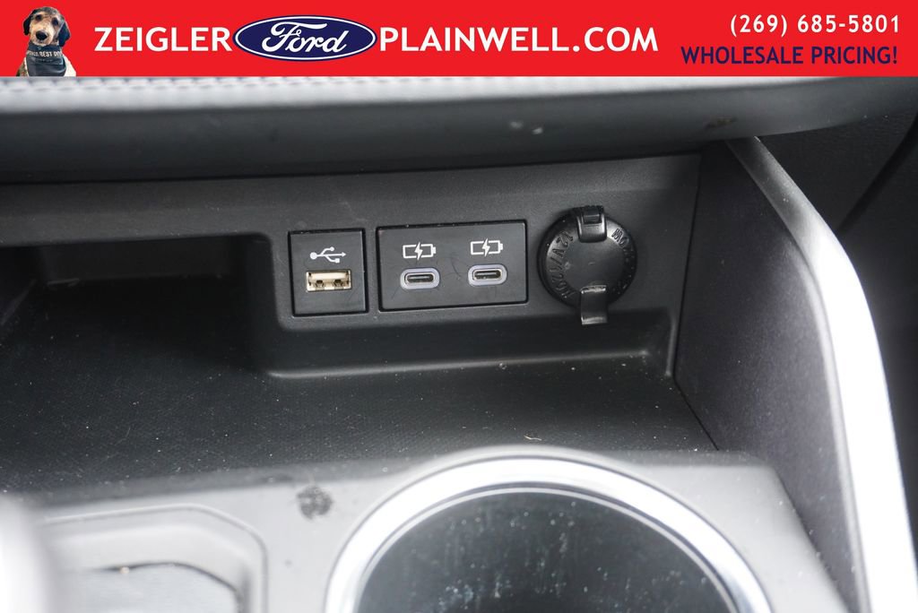 Used 2023 Toyota Highlander L image 22