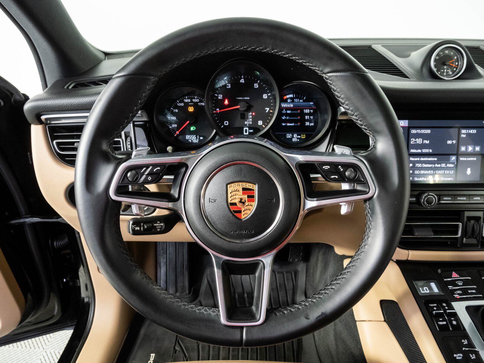 Used 2019 Porsche Macan AWD/4WD image 4