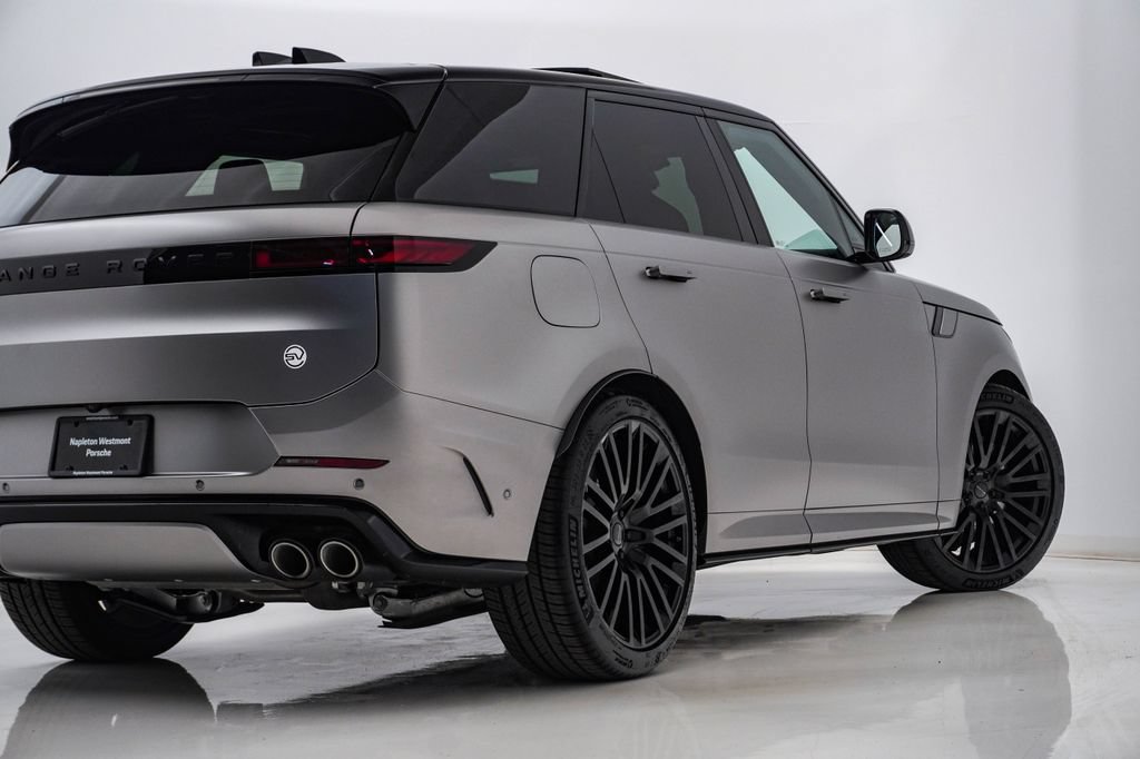 Used 2026 Land Rover Range Rover Sport SV AWD/4WD image 10