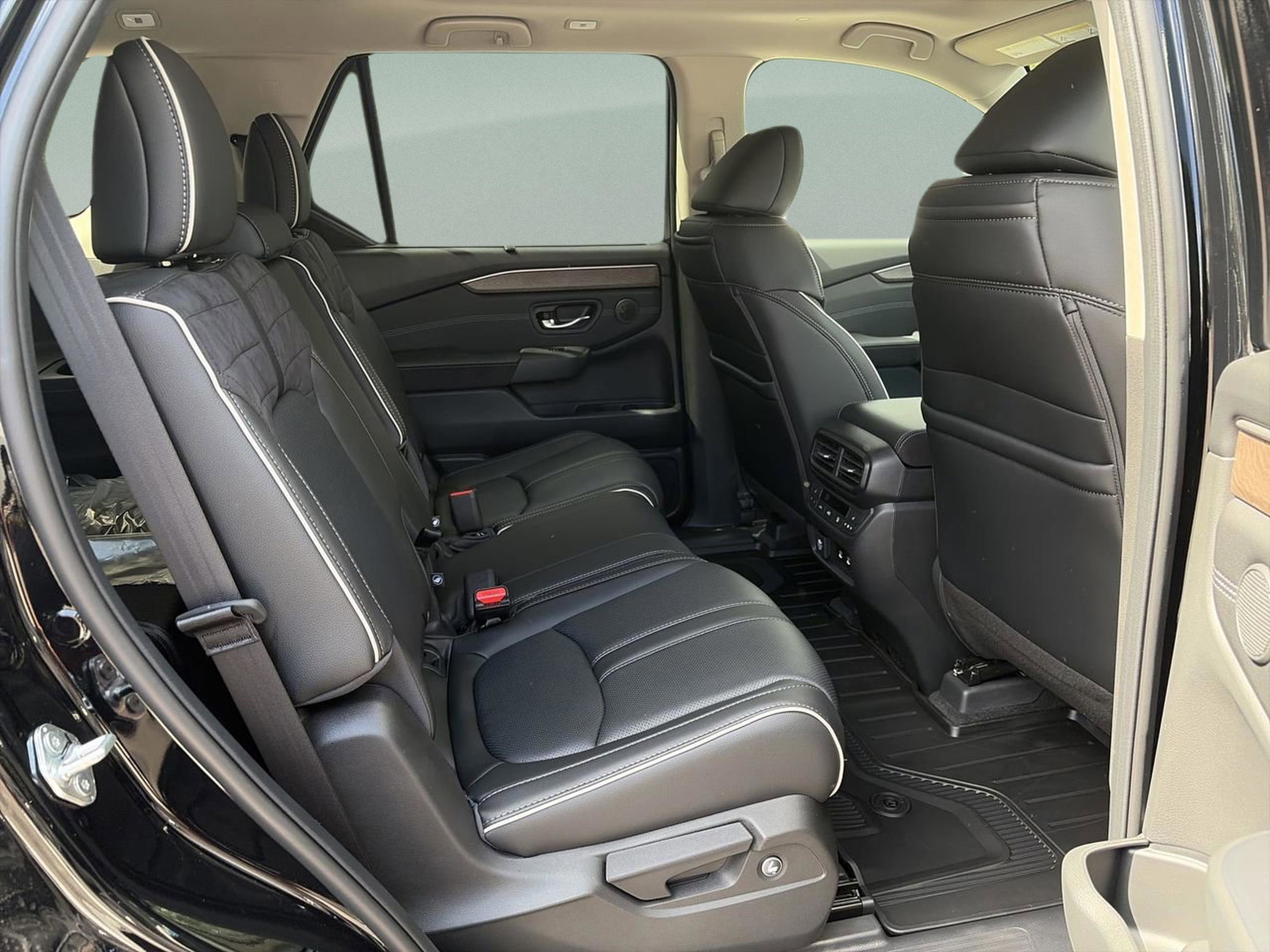 New 2026 Honda Pilot Elite image 18