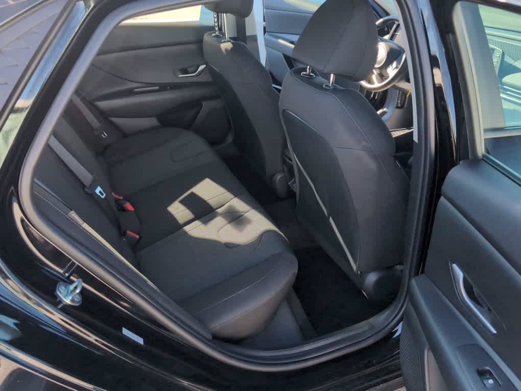 New 2026 Hyundai Elantra SE FWD image 20
