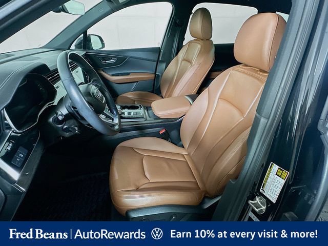Used 2023 Audi Q7 3.0T Premium w/ Convenience Package AWD/4WD image 27