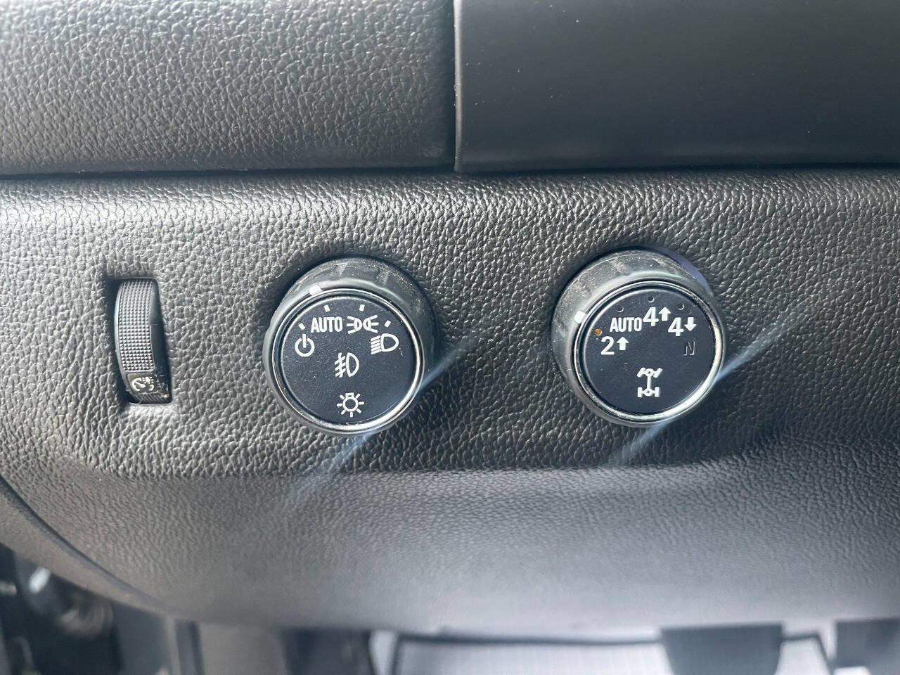 Used 2017 GMC Canyon SLE w/ SLE Convenience Package image 11