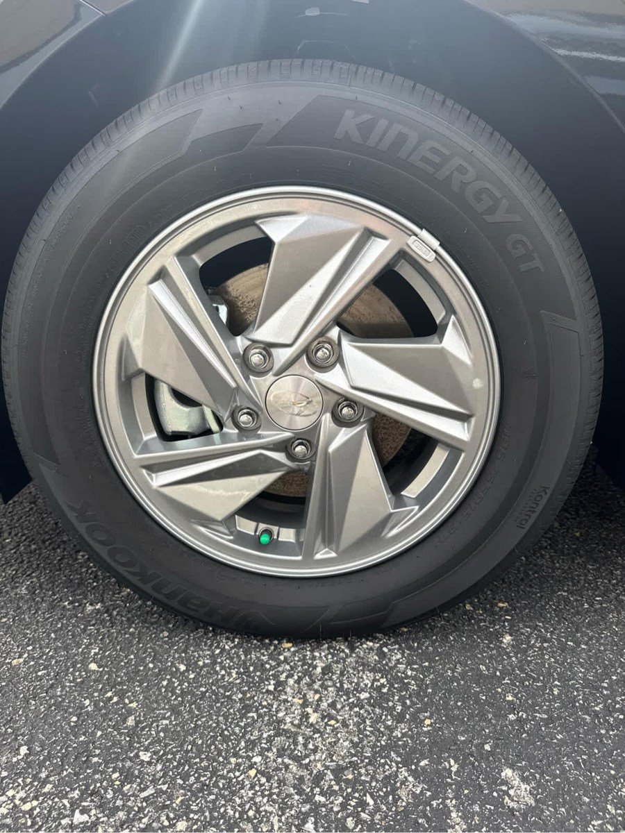 New 2026 Hyundai Elantra SE FWD image 18