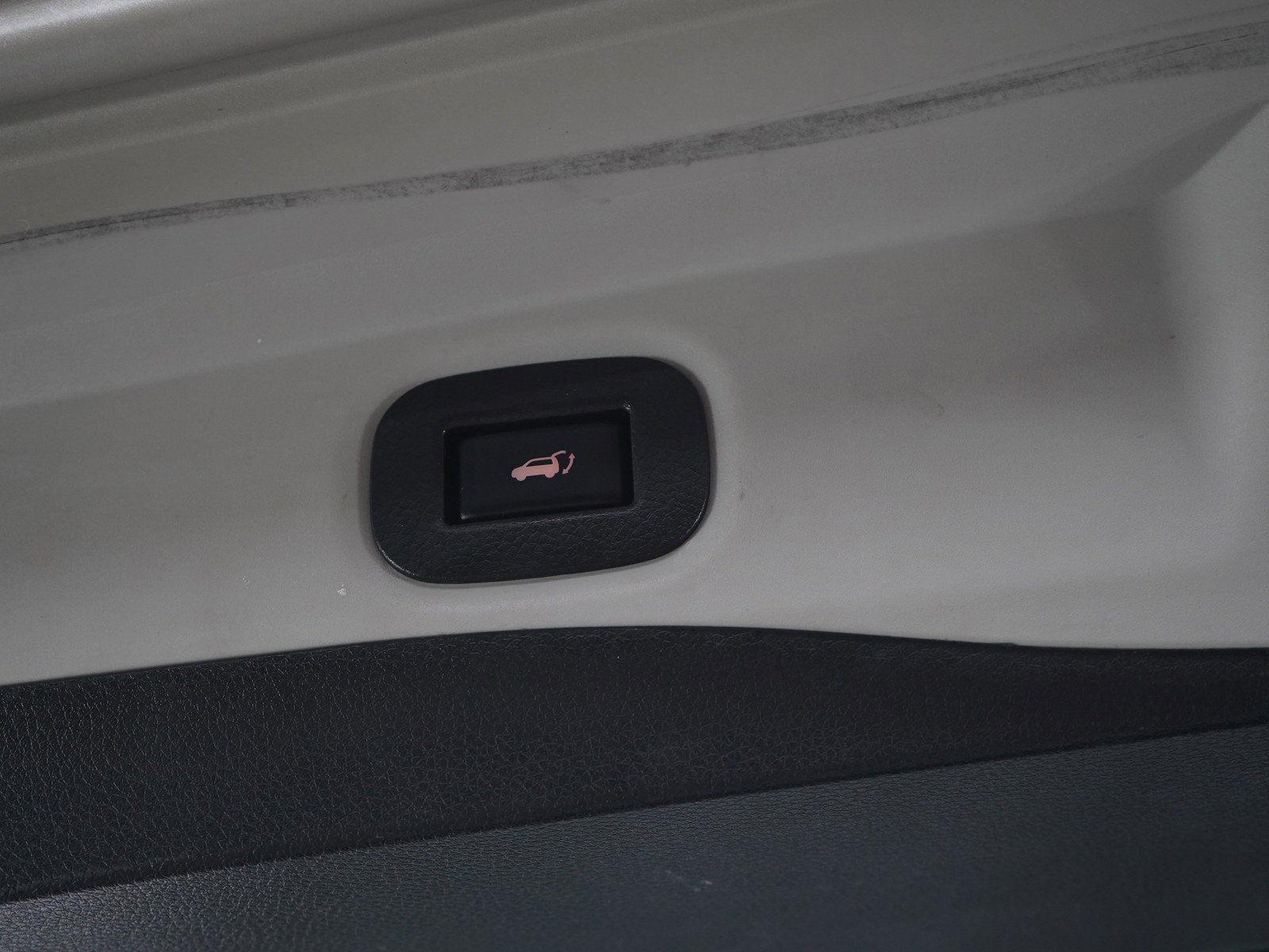 Used 2020 Nissan Rogue SL w/ Premium Package image 17