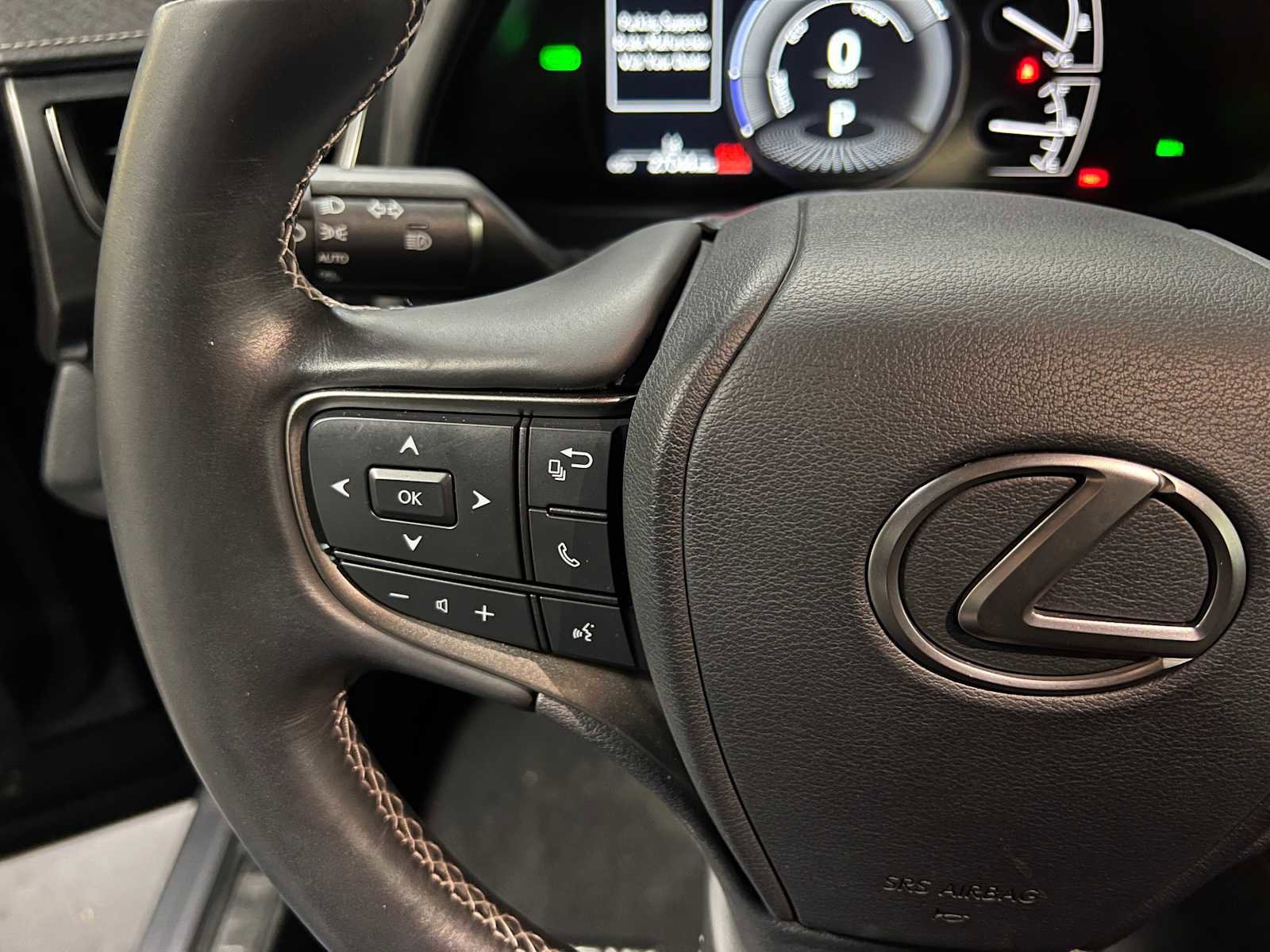 Used 2021 Lexus UX 250h w/ Premium Package image 27