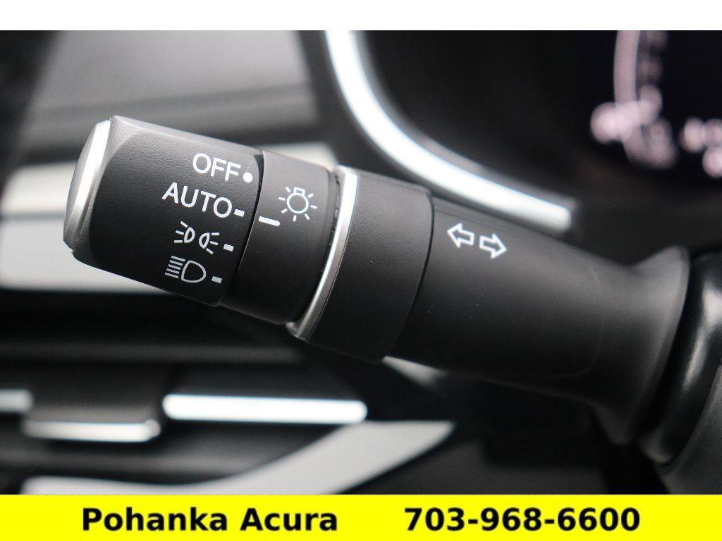 Used 2023 Acura MDX SH-AWD w/ Technology Package image 12
