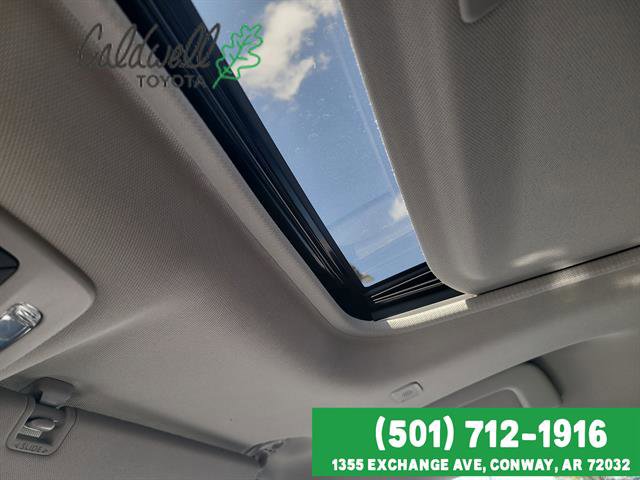 Used 2025 Toyota Sienna XLE w/ XLE Plus Package image 55
