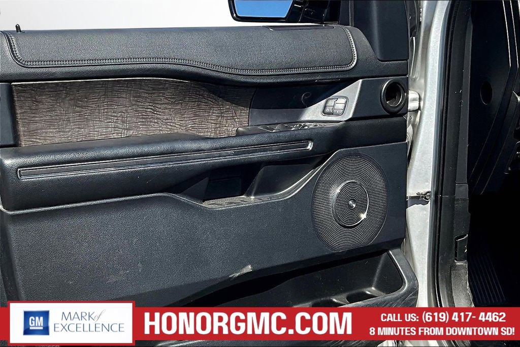 Used 2019 Ford Expedition Limited image 19