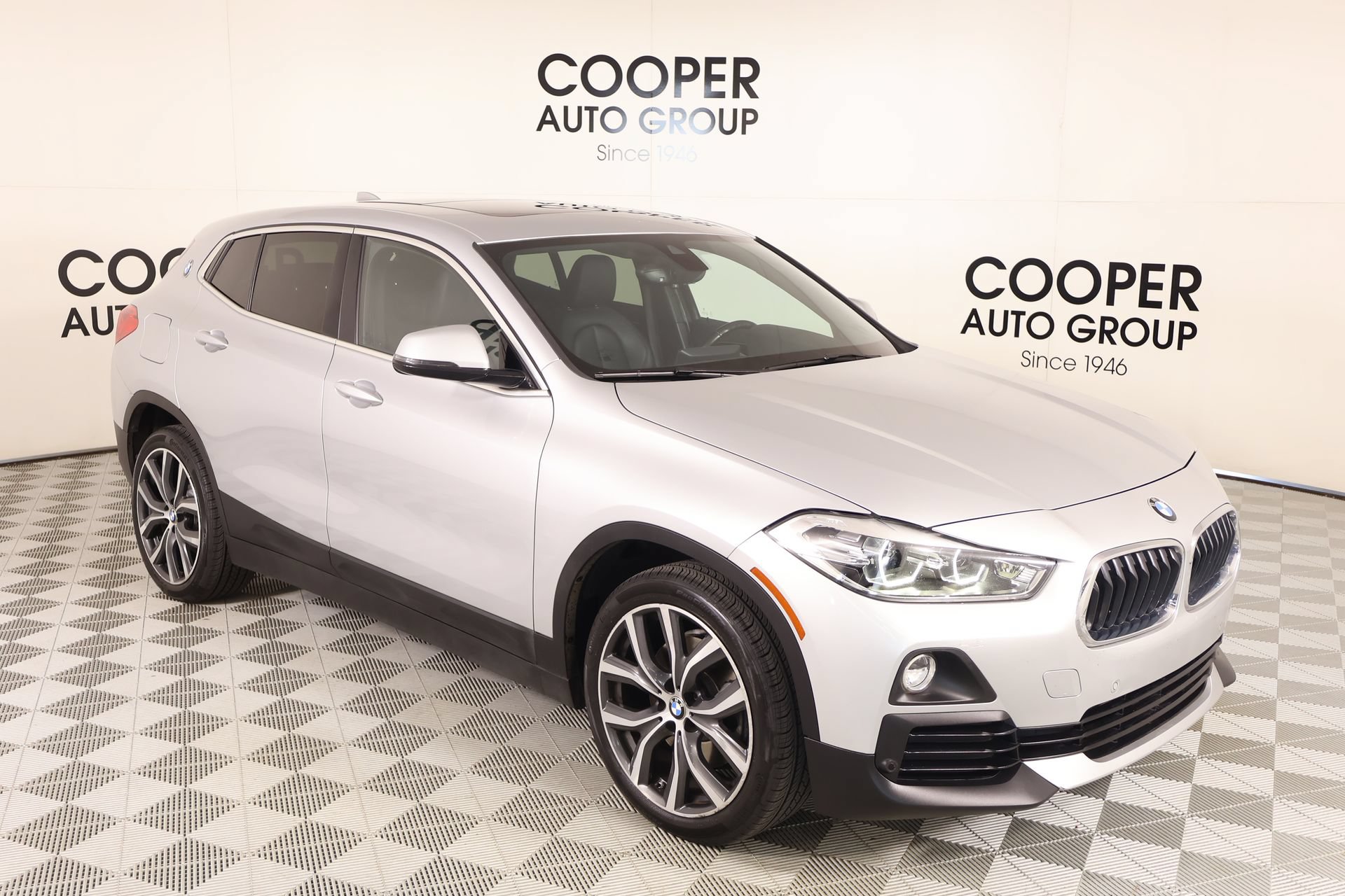 Used 2020 BMW X2 sDrive28i w/ Premium Package FWD image 1