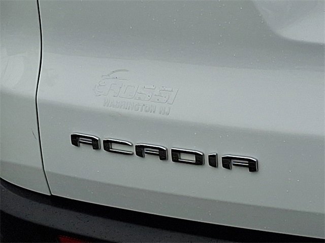 Used 2025 GMC Acadia Elevation image 39