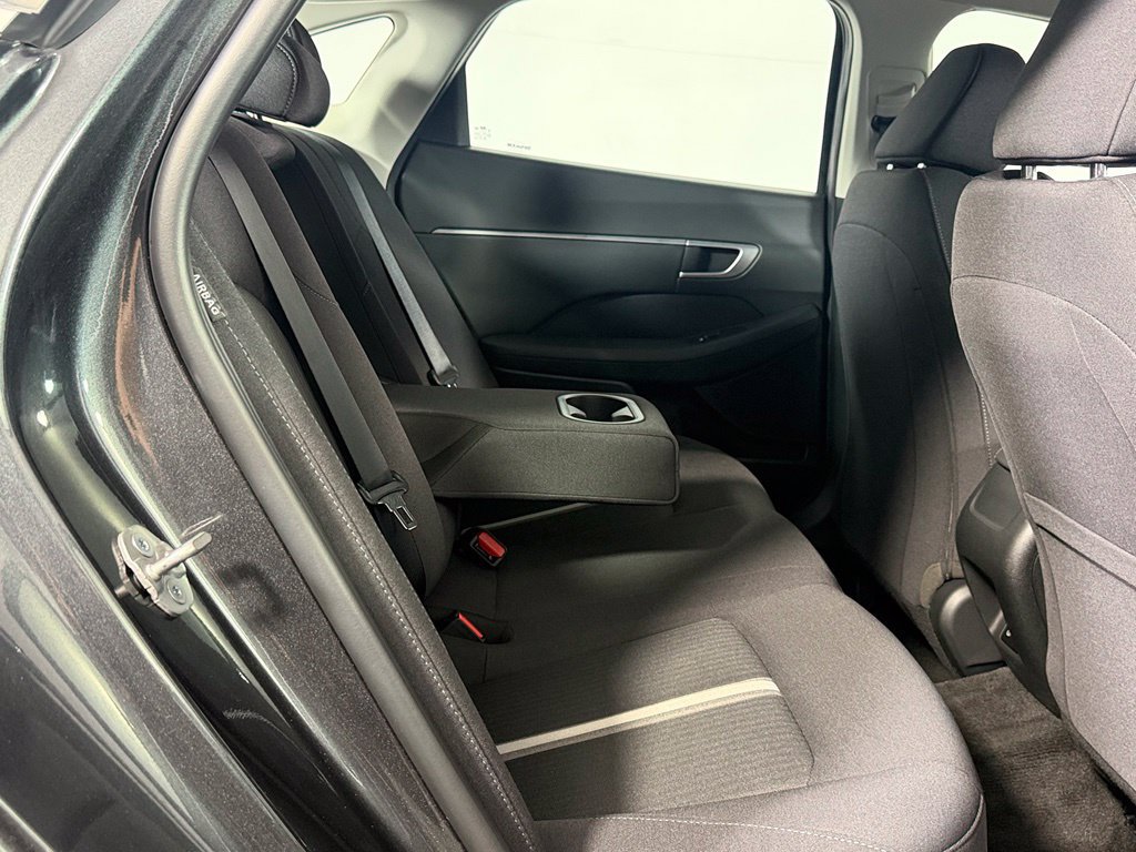 Used 2025 Hyundai Sonata SEL FWD image 17