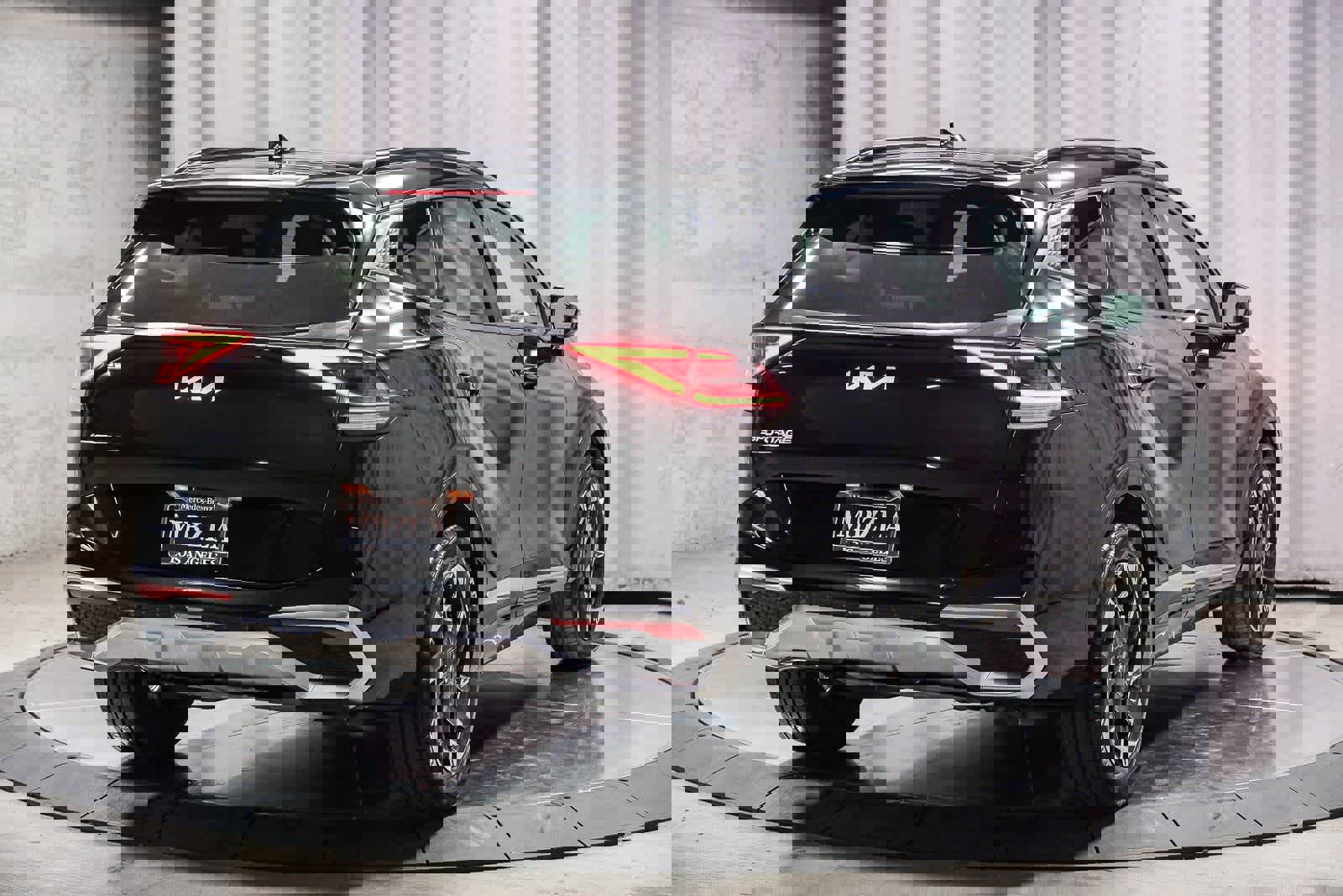 Used 2023 Kia Sportage SX image 4