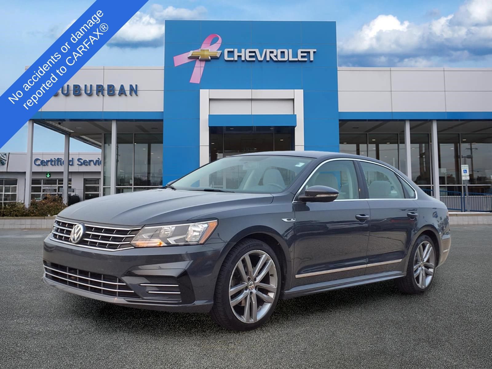 Used 2017 Volkswagen Passat 1.8T R-Line FWD image 1