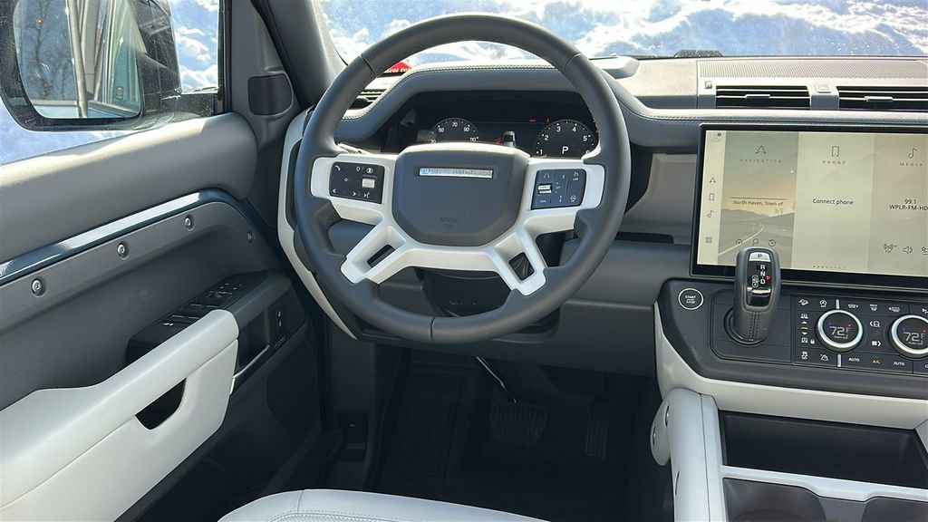 New 2026 Land Rover Defender 110 X-Dynamic SE image 22