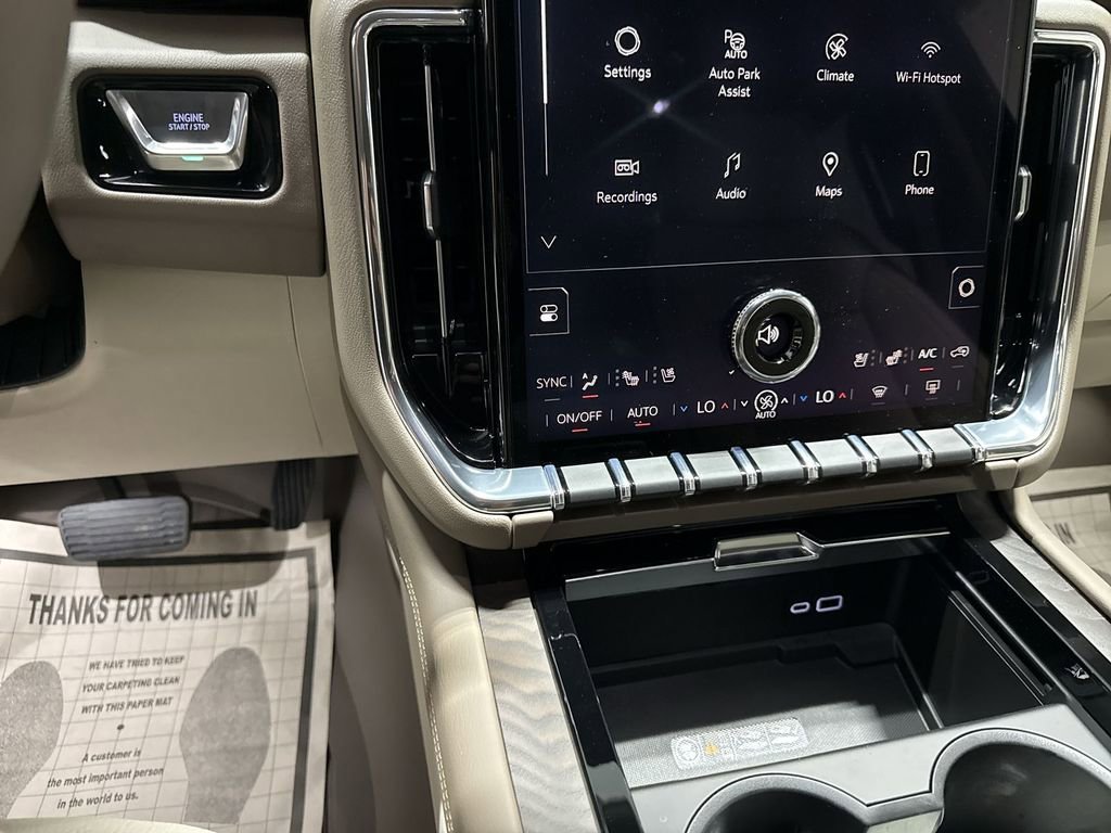 New 2026 GMC Yukon XL Denali w/ Denali Reserve Package AWD/4WD image 17