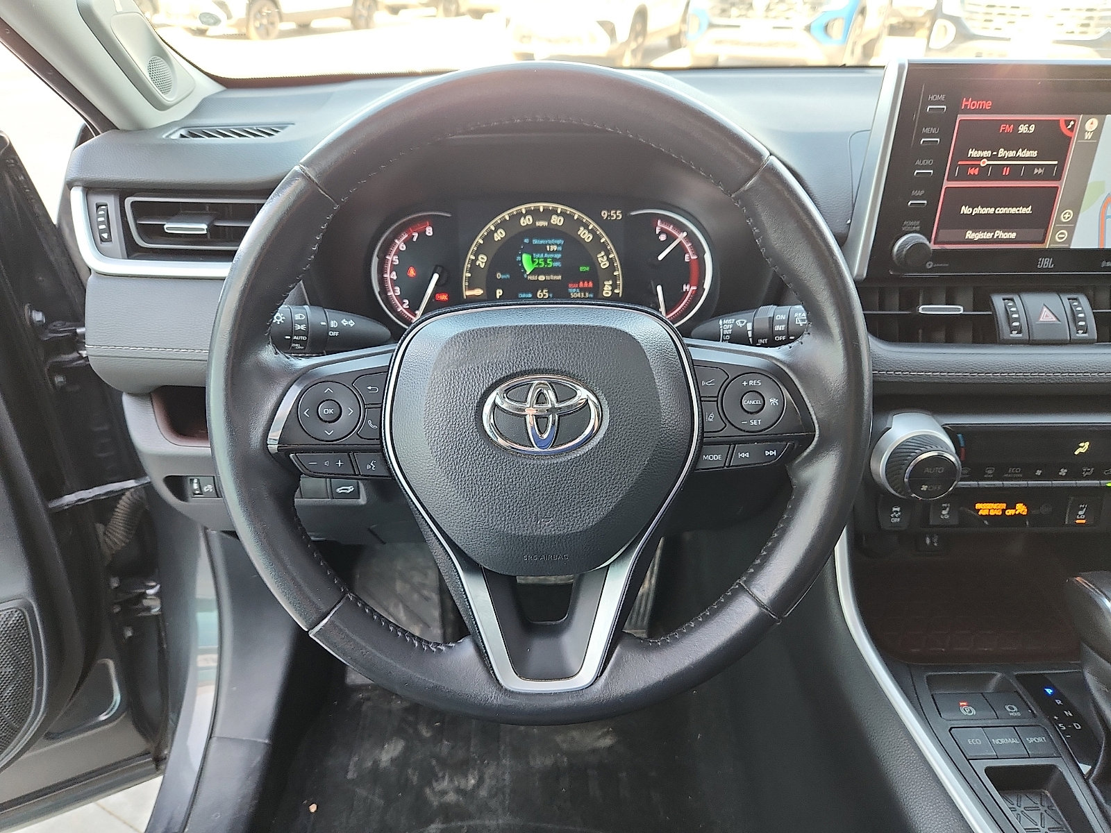 Used 2019 Toyota RAV4 Limited image 16