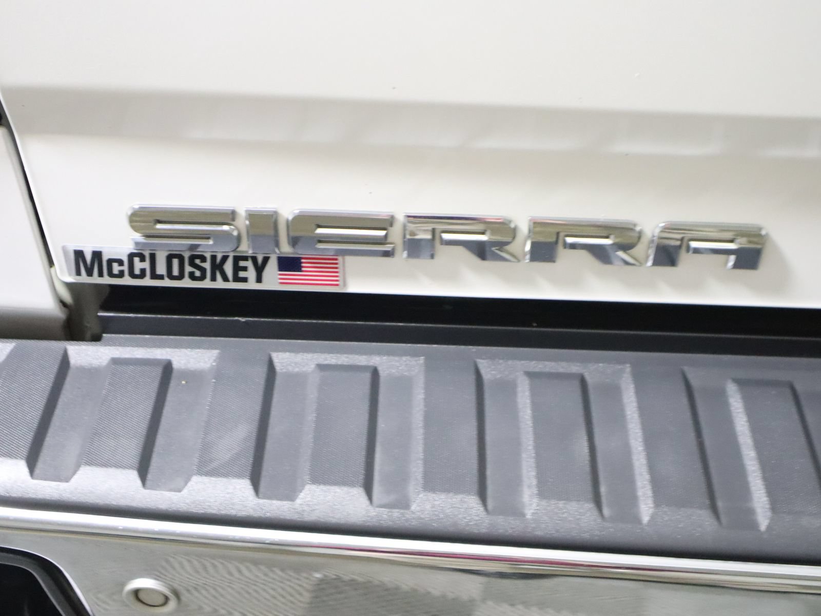 Used 2018 GMC Sierra 1500 SLT AWD/4WD image 9