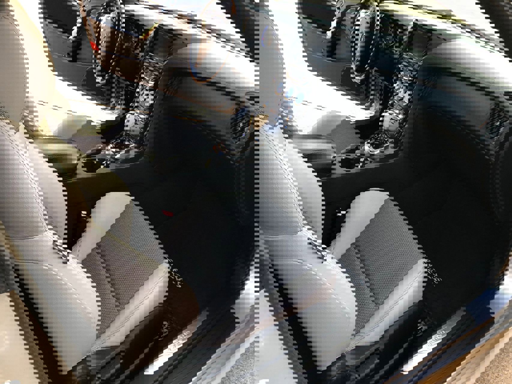 Used 2013 Hyundai Genesis 2.0T image 19