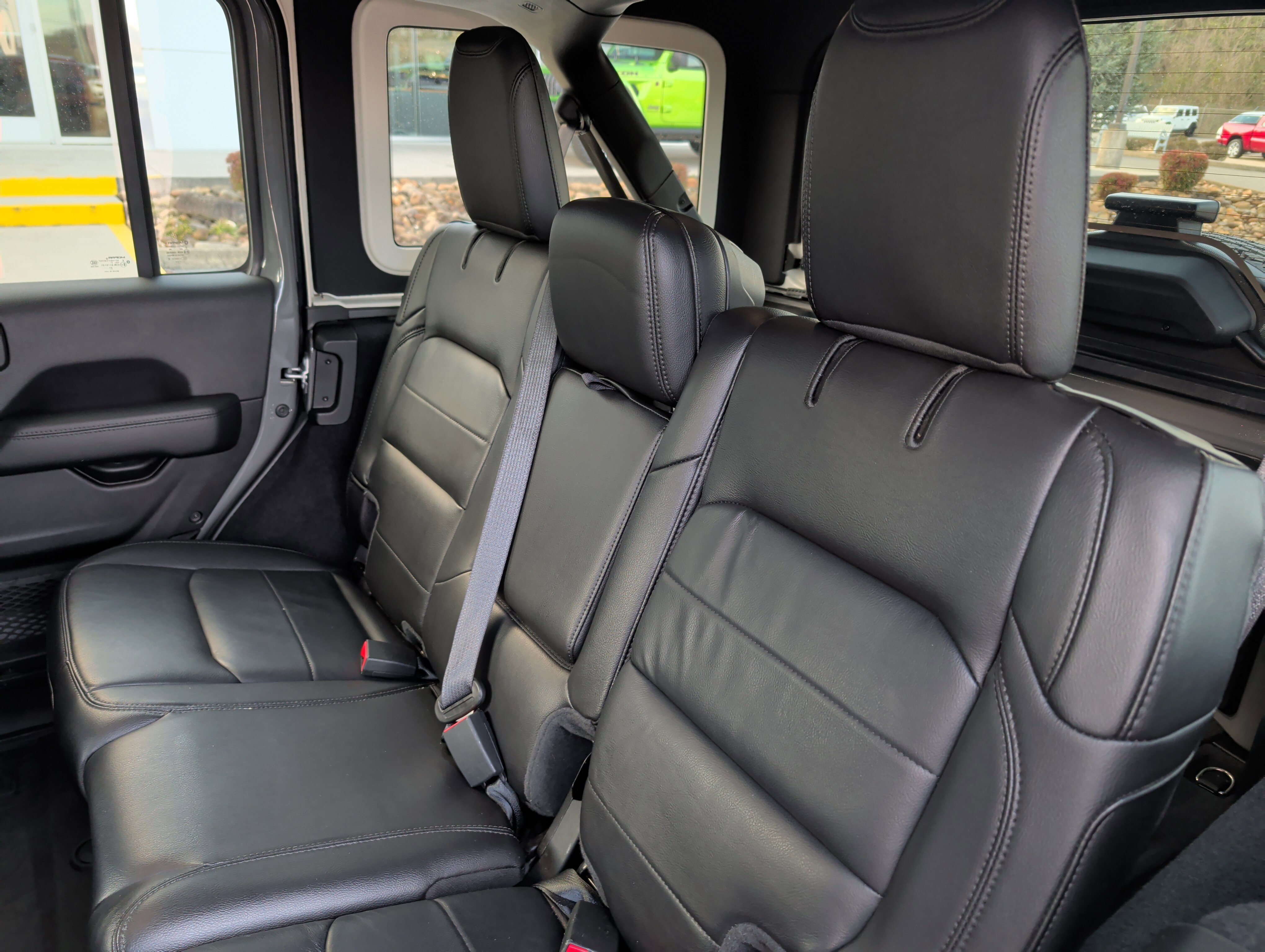 Used 2021 Jeep Wrangler Unlimited Sahara image 16