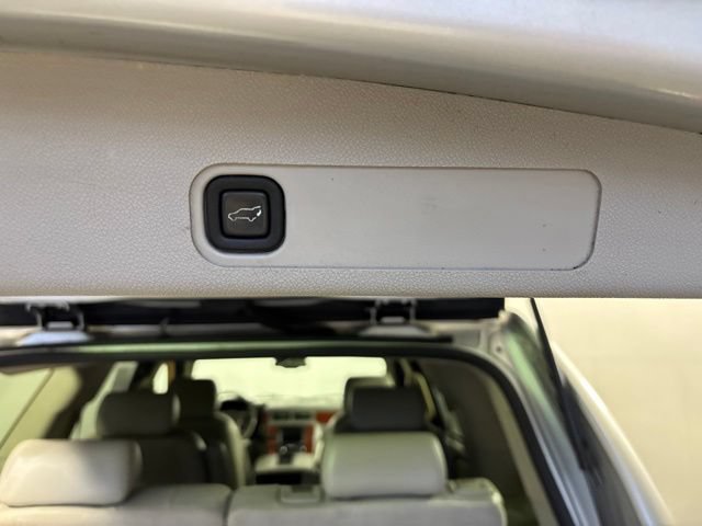Used 2010 Chevrolet Tahoe LTZ AWD/4WD image 10