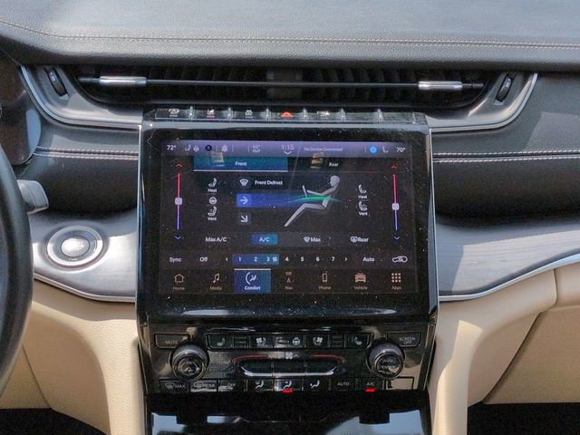 Used 2021 Jeep Grand Cherokee L Limited w/ Luxury Tech Group II image 18