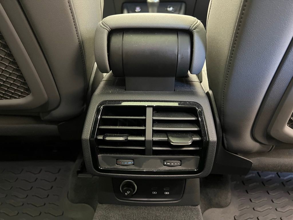 Used 2020 Audi Q3 2.0T Premium Plus w/ Premium Plus Package image 9