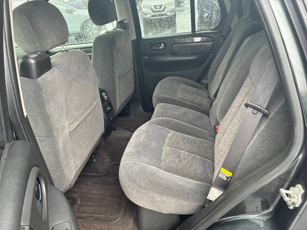 Used 2006 GMC Envoy SLE AWD/4WD image 7