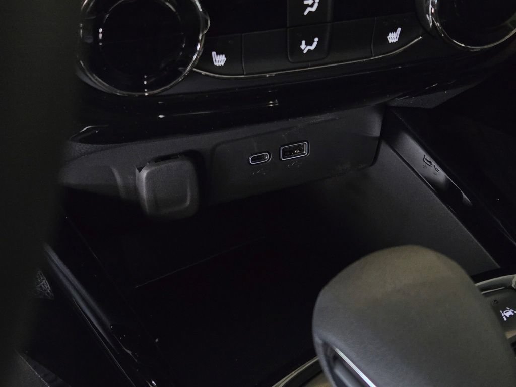 New 2026 Chevrolet Trax LT w/ Driver Confidence Package FWD image 25