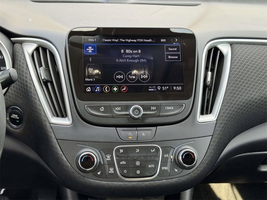 Used 2024 Chevrolet Malibu LT image 3