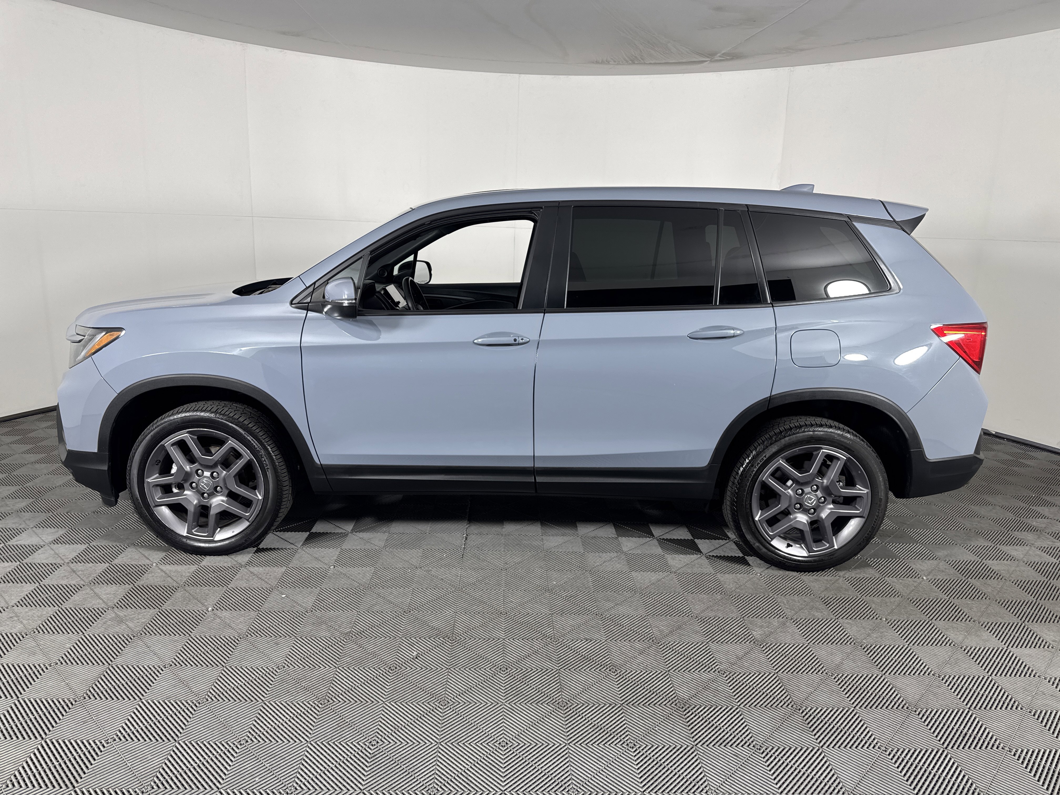 Certified 2023 Honda Passport EX-L image 7