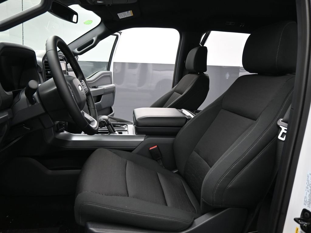 New 2025 Ford F150 XLT w/ Equipment Group 302A MID image 9