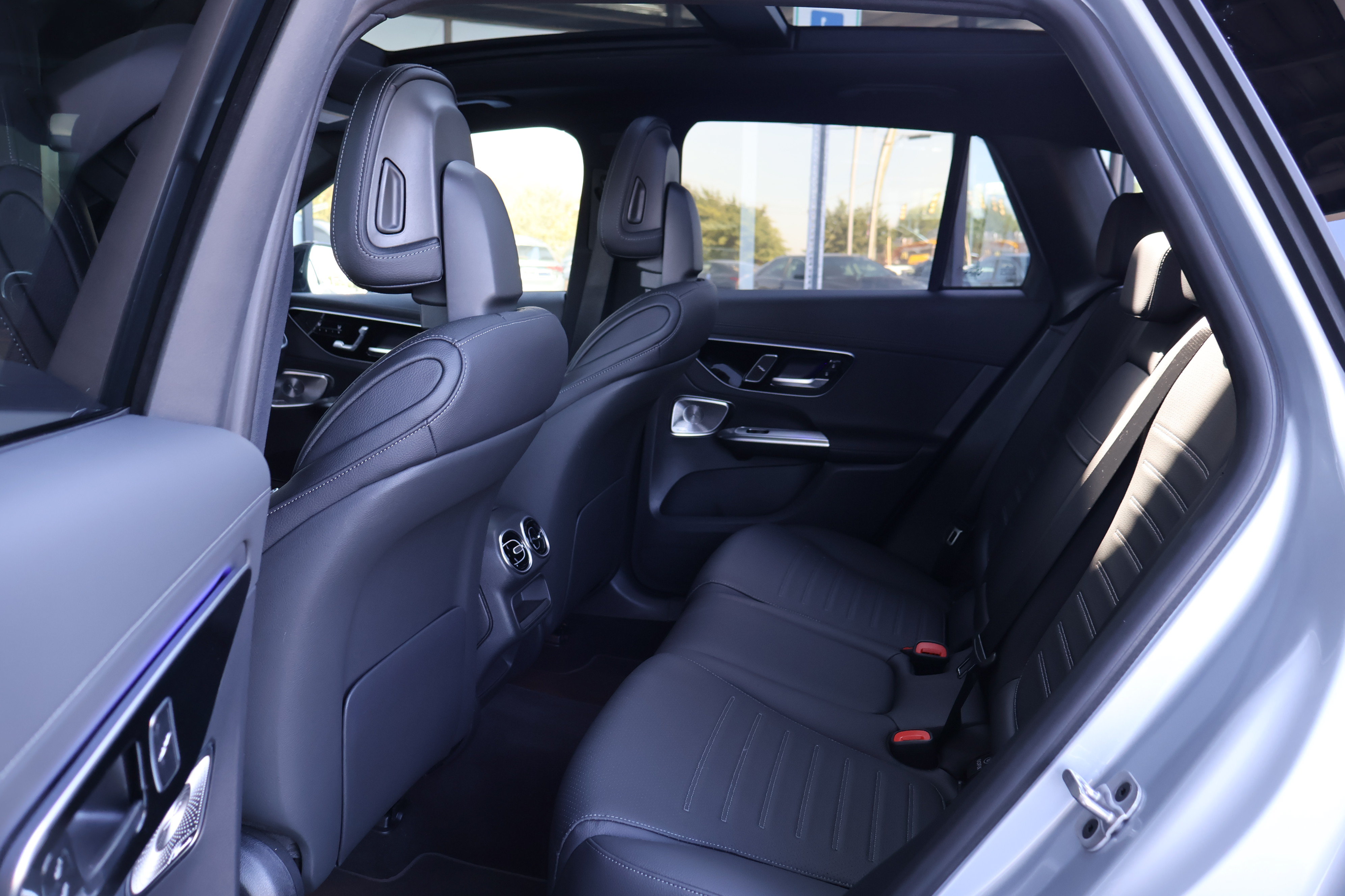 Certified 2024 Mercedes-Benz GLC 300 4MATIC image 18