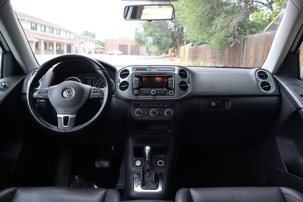 Used 2014 Volkswagen Tiguan SEL AWD/4WD image 16