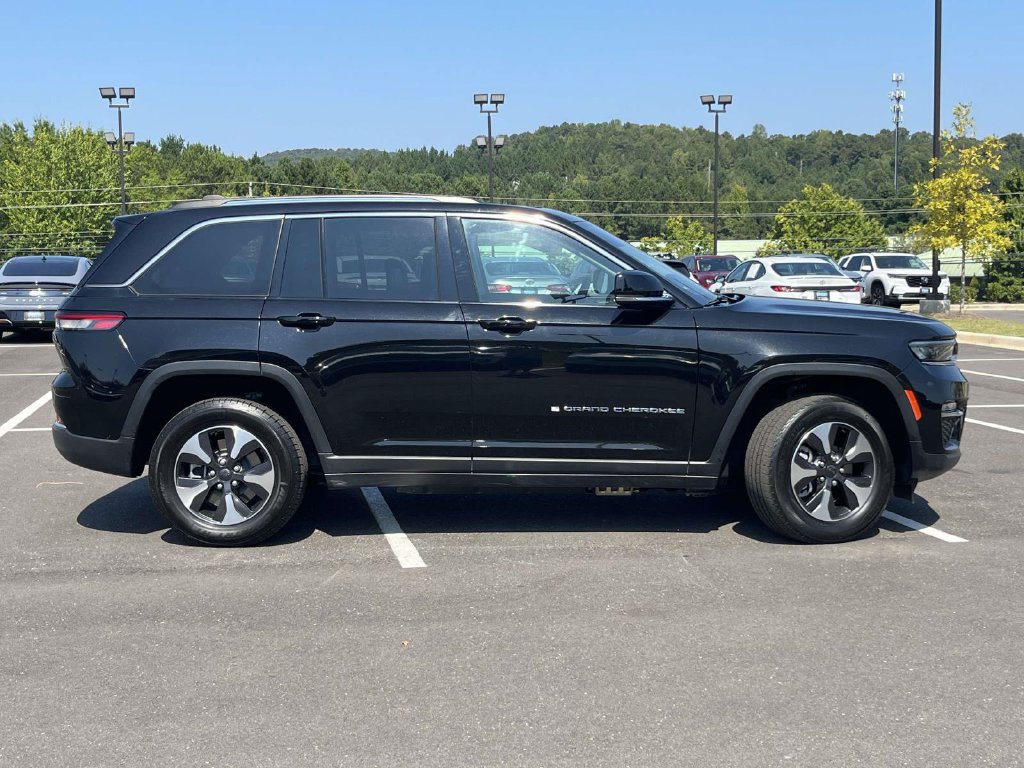 Used 2024 Jeep Grand Cherokee Limited 4xe AWD/4WD image 2
