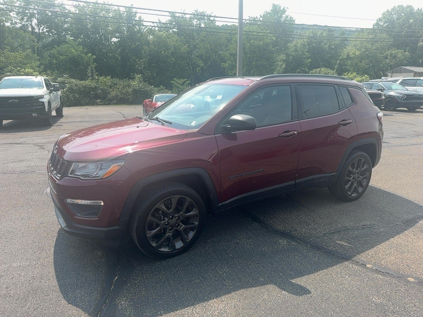 Used 2021 Jeep Compass Latitude w/ Sun and Sound Group AWD/4WD image 4
