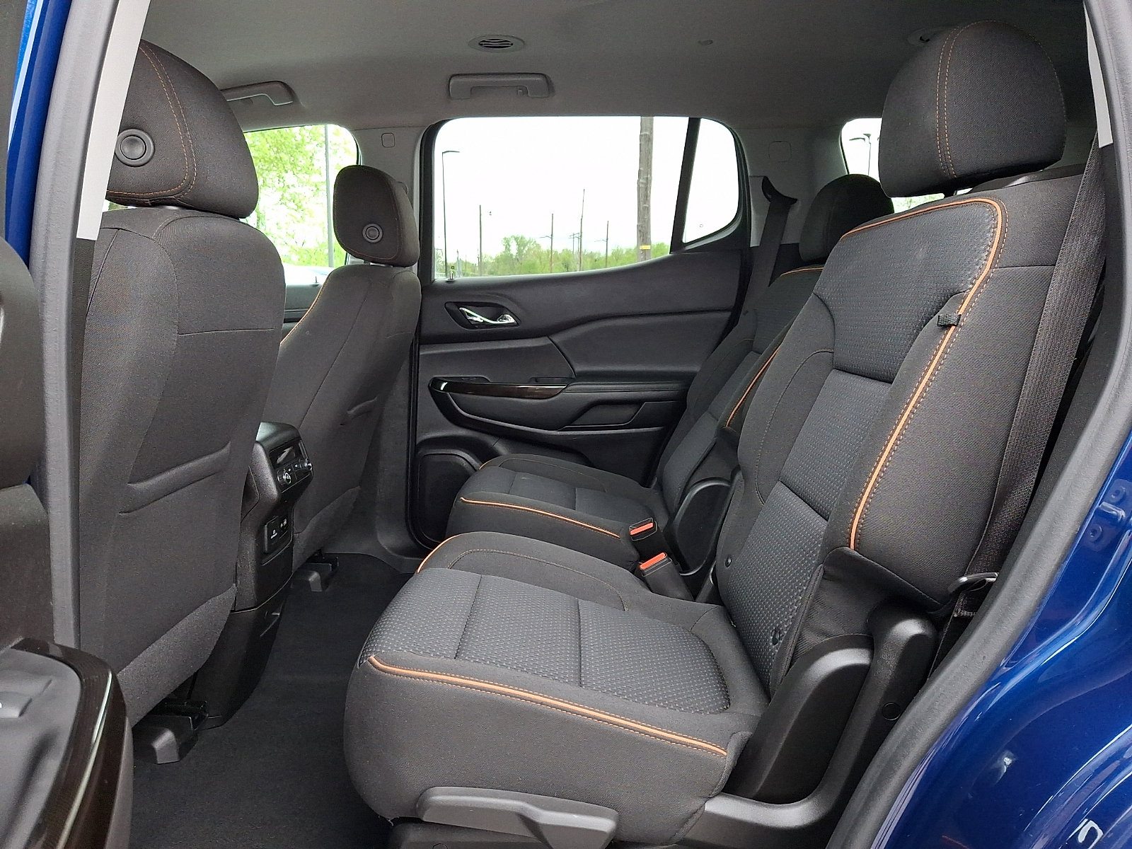 Used 2023 GMC Acadia AT4 AWD/4WD image 11