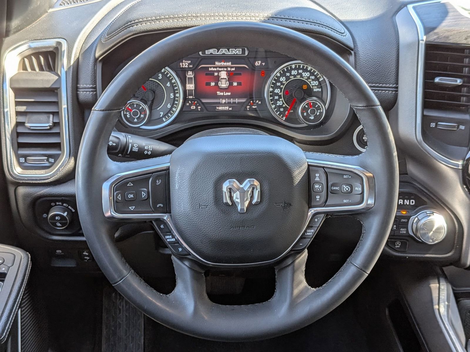 Used 2025 RAM 1500 Laramie image 31