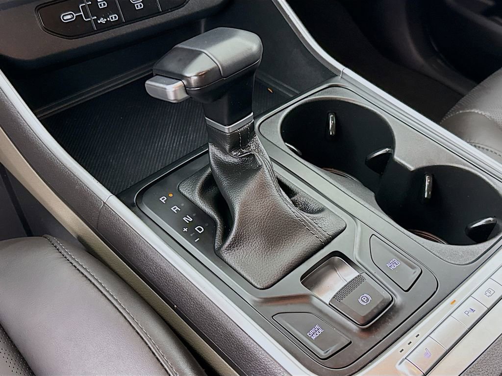 Used 2025 Kia Carnival image 19