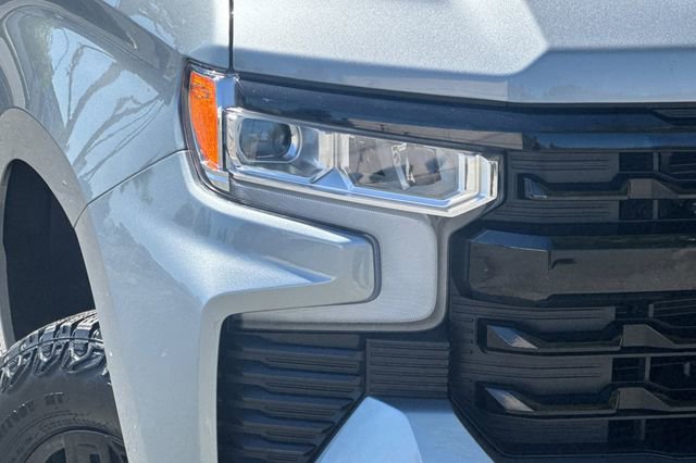 Used 2024 Chevrolet Silverado 1500 LT Trail Boss w/ Convenience Package II AWD/4WD image 45