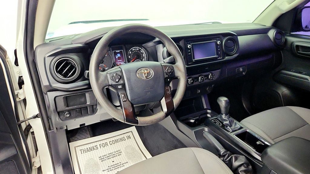 Used 2018 Toyota Tacoma SR RWD image 12