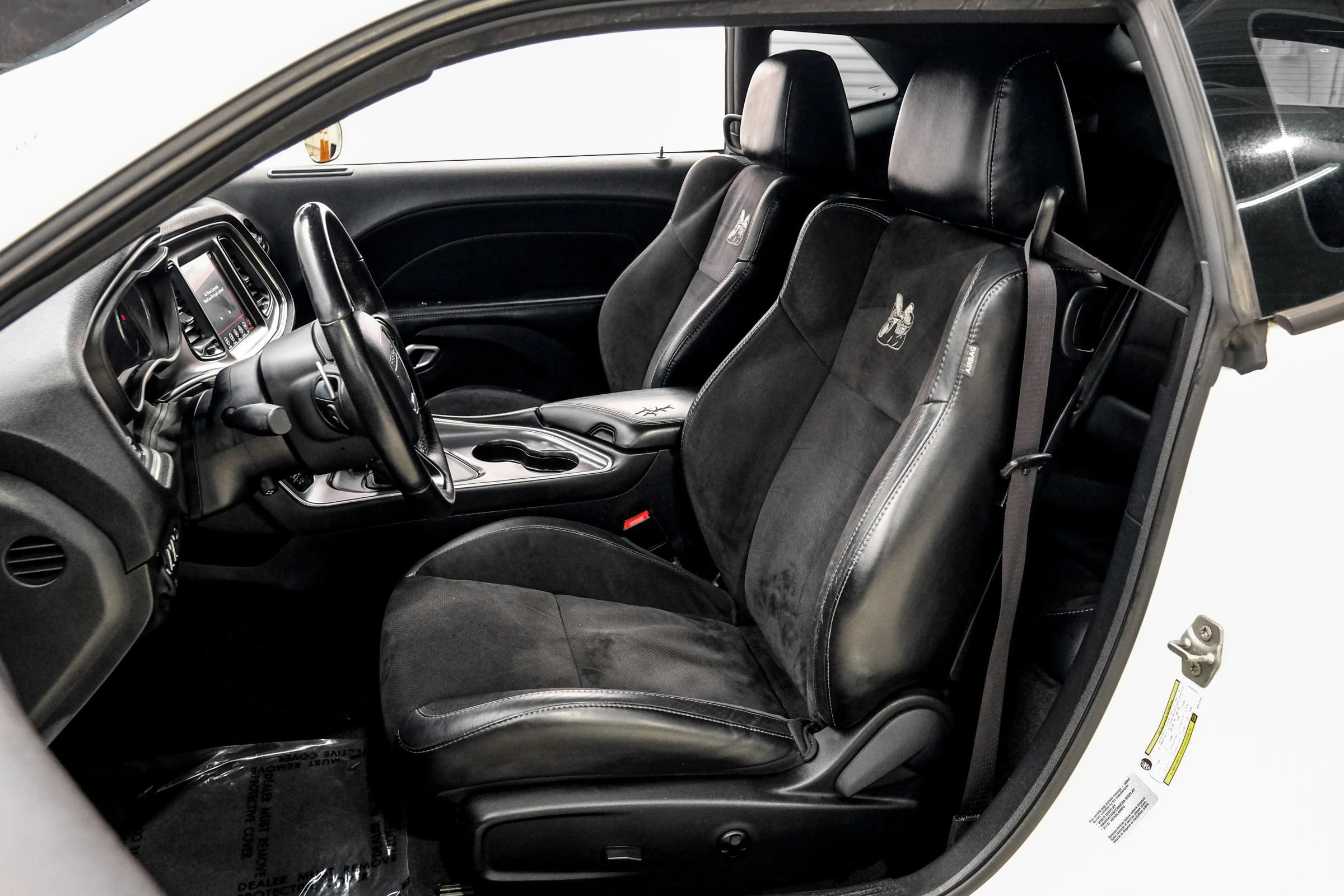 Used 2017 Dodge Challenger R/T Scat Pack RWD image 38
