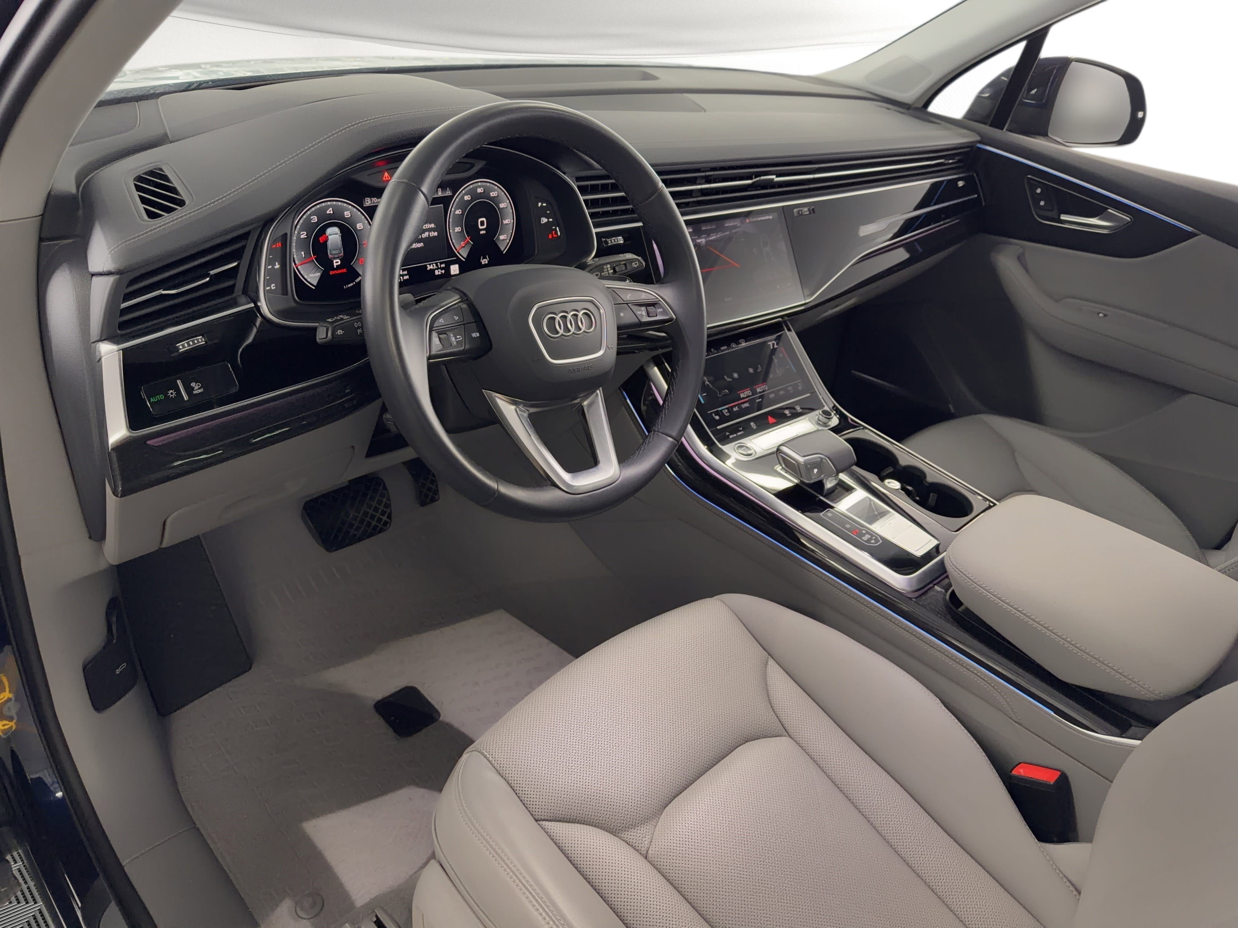 Used 2023 Audi Q7 3.0T Prestige w/ Prestige Package image 4
