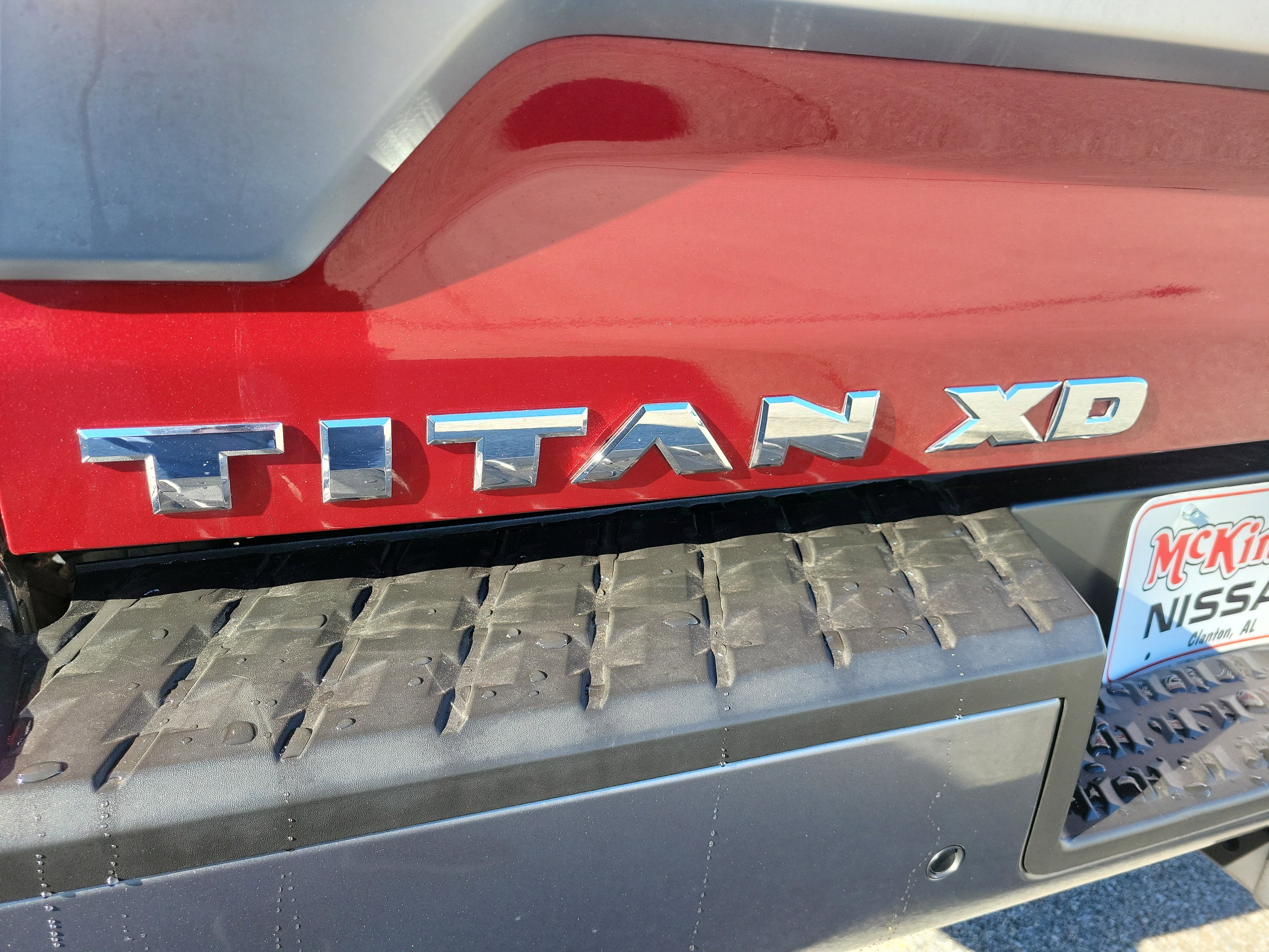 Used 2021 Nissan Titan Platinum Reserve w/ Moonroof Package image 10