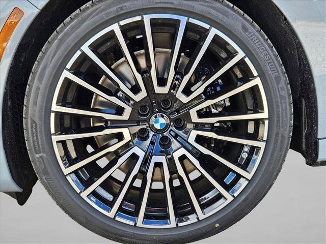 New 2026 BMW 740i xDrive AWD/4WD image 16