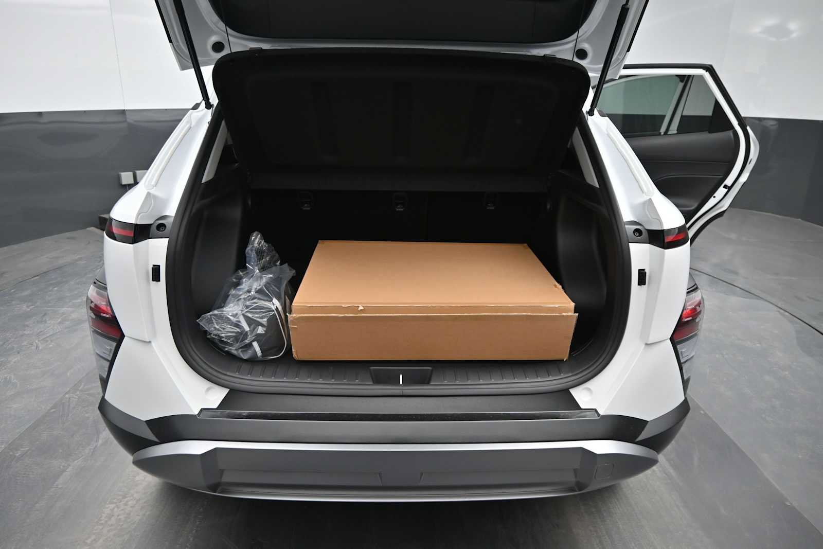 New 2026 Hyundai Kona SEL Premium AWD/4WD image 13