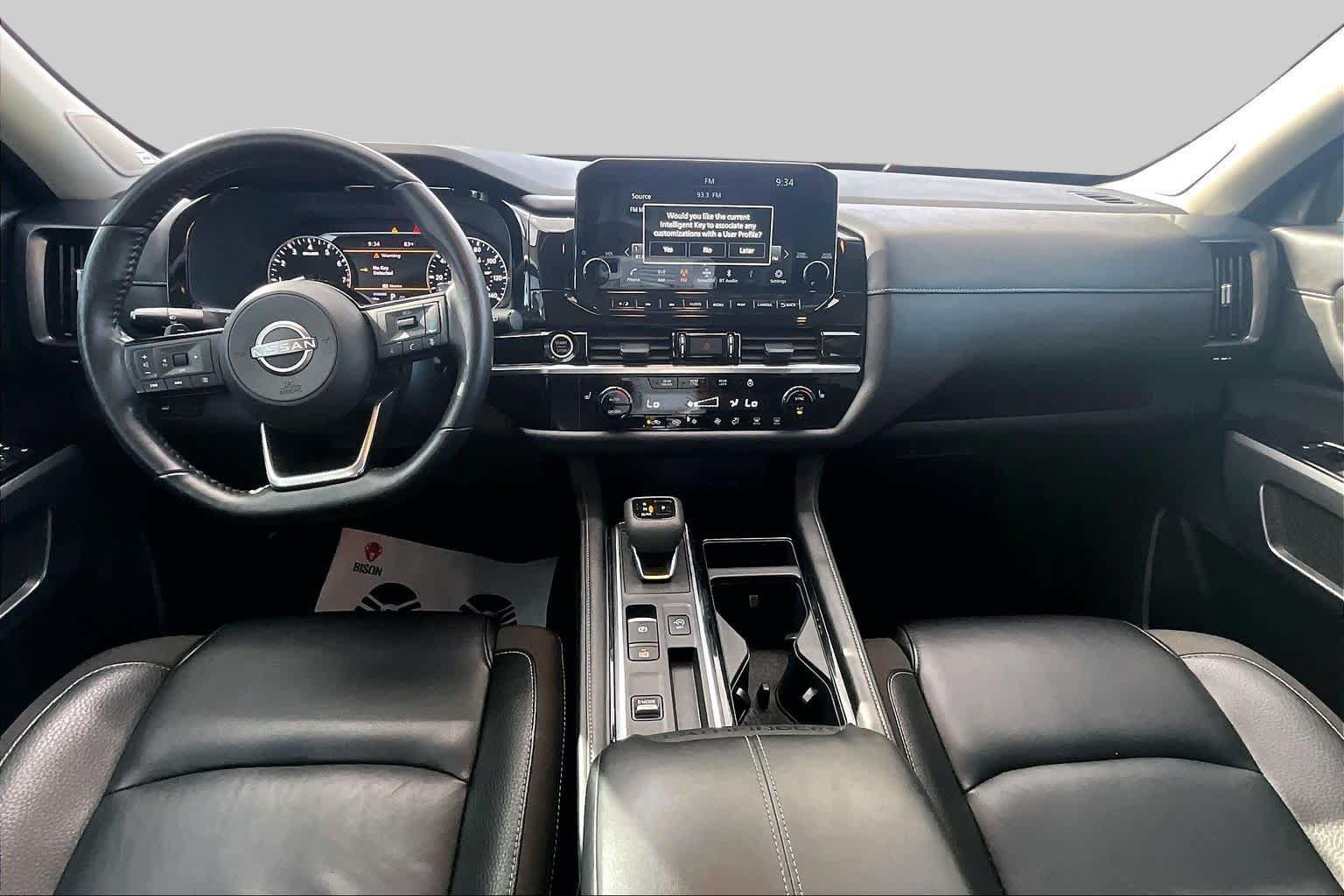 Used 2023 Nissan Pathfinder SL w/ SL Premium Package FWD image 16