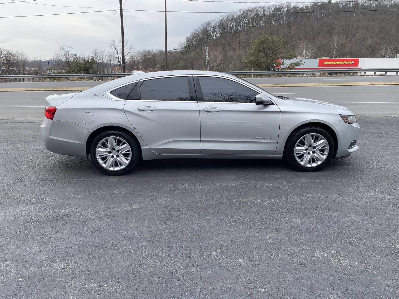 Used 2018 Chevrolet Impala LS FWD image 5