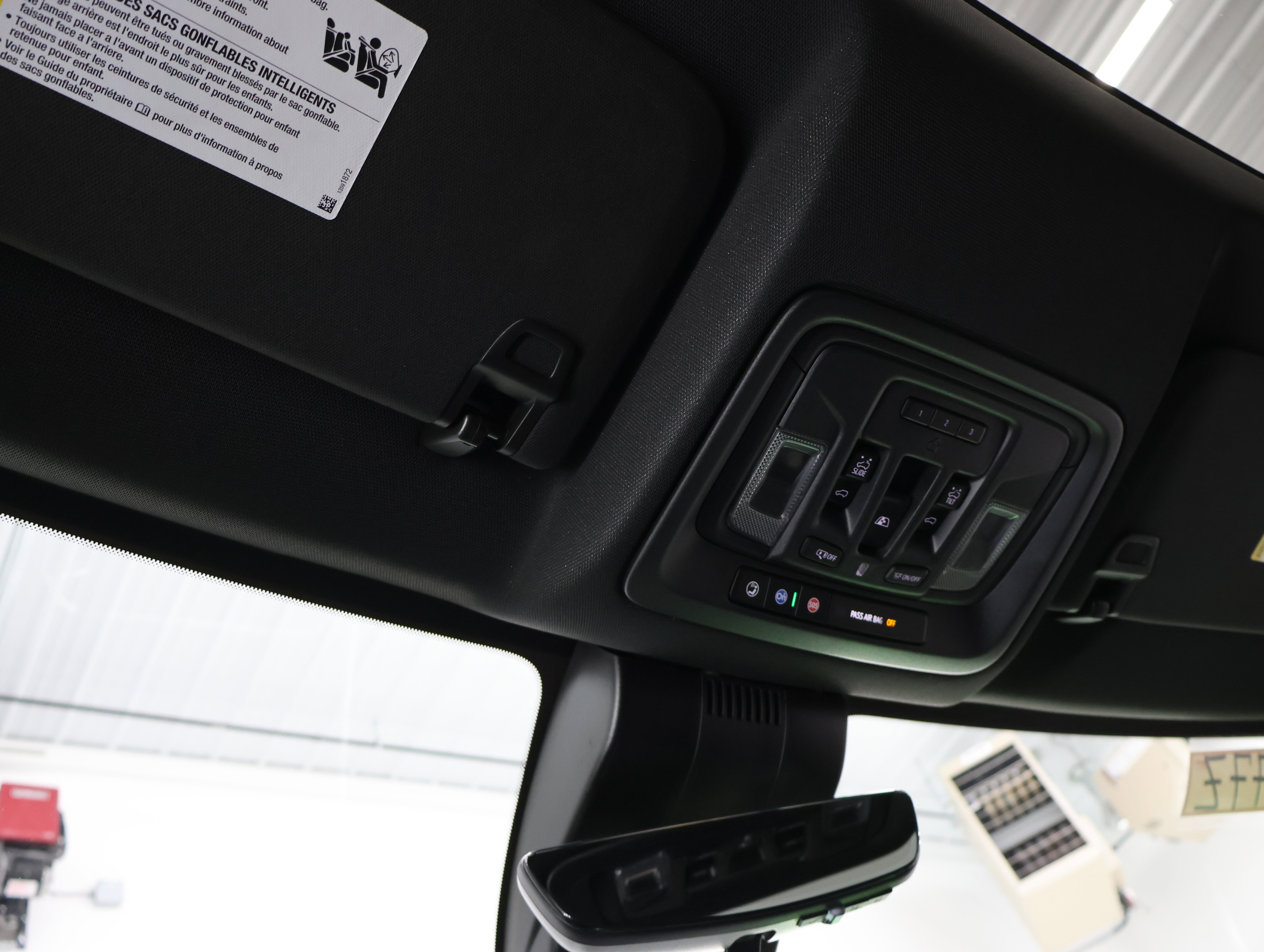 Used 2024 Chevrolet Silverado 3500 High Country w/ High Country Premium Package AWD/4WD image 12